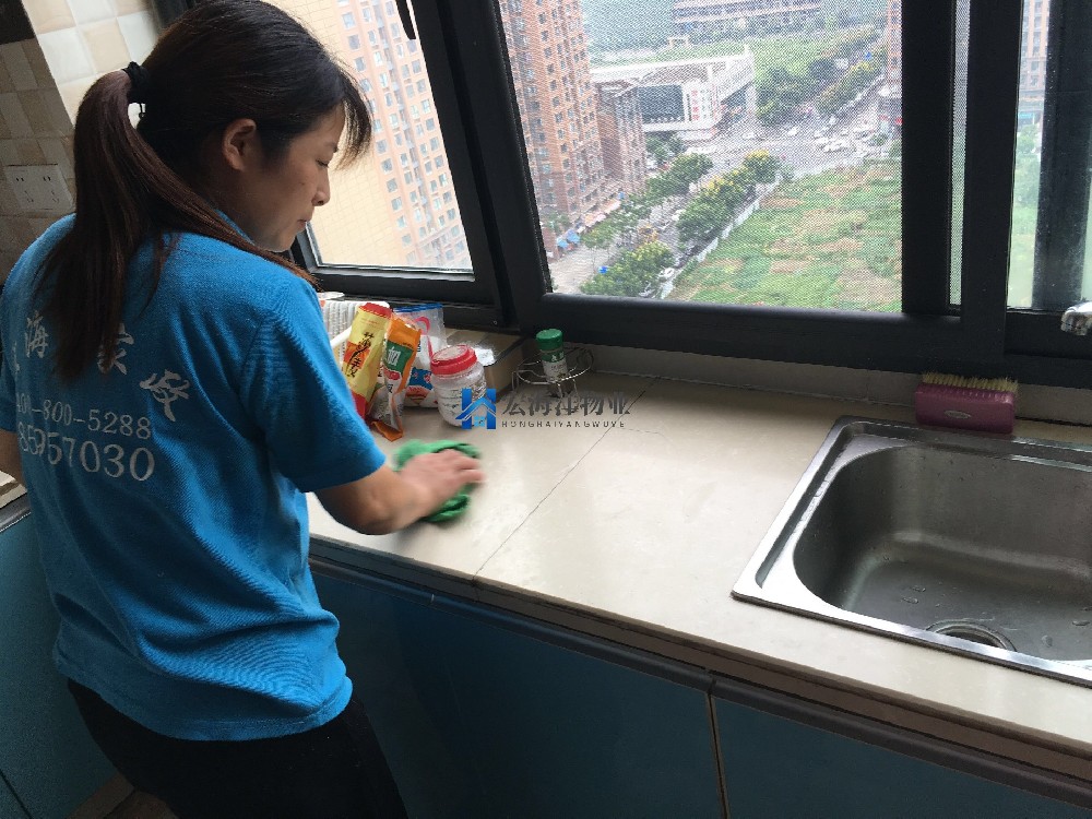 家庭保潔如何來(lái)規(guī)范？